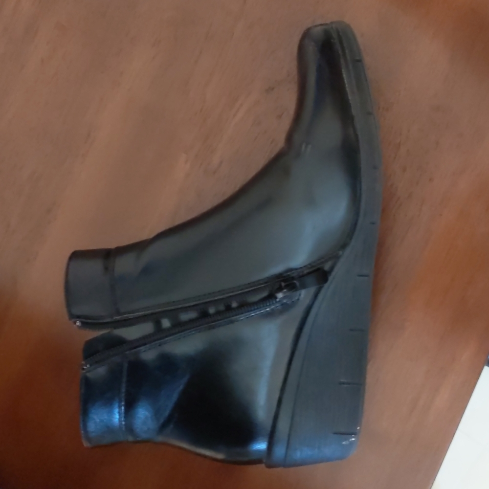 Spring Step booties - Picture 4 of 4